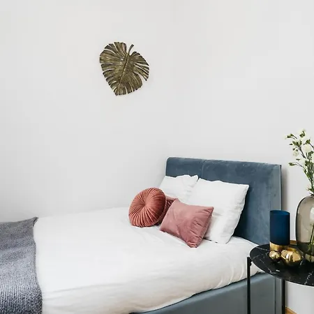 Luna - Loftaffair * クラクフ