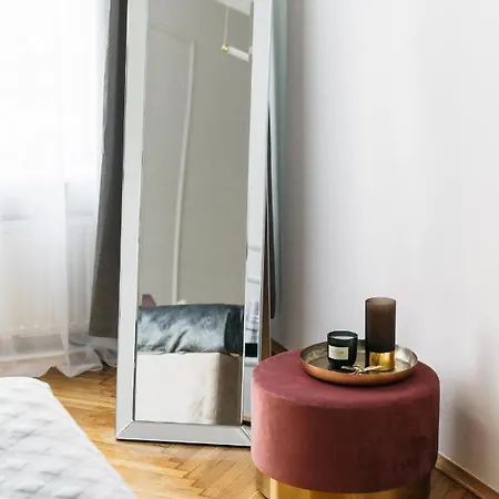 アパート Luna - Loftaffair クラクフ