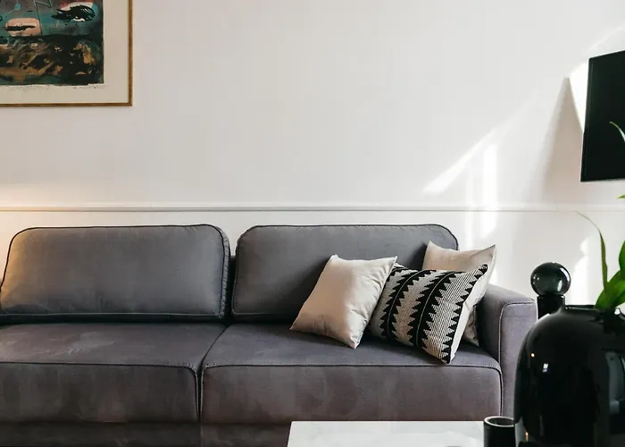 Luna - Loftaffair * كراكوفيا