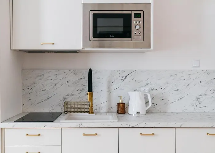 Luna - Loftaffair * كراكوفيا