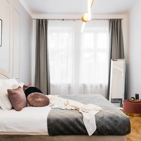 Luna - Loftaffair Apartment Krakow